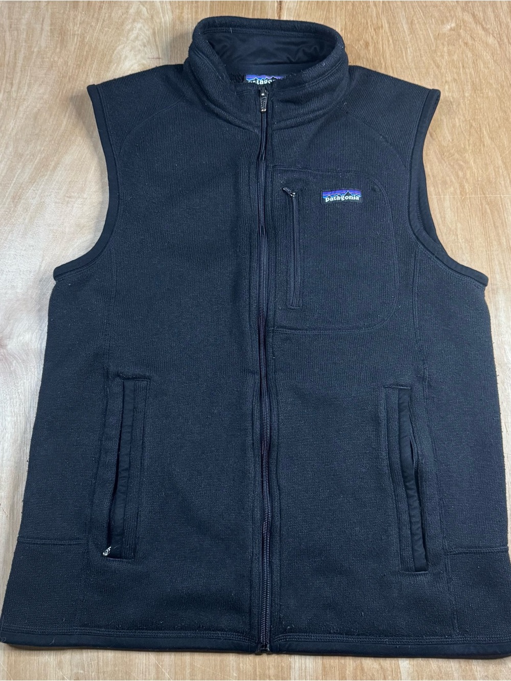 Patagonia Classic Synchilla Men’s Black Full Zip Vest M Stand-Up Zipped Pockets.
